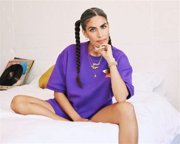 Melody Ehsani